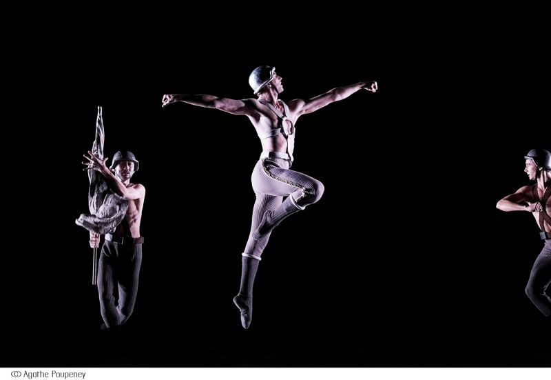 DANSE. [Vidéo + diaporama] Mulhouse : les anges, les spectres, le temps vus  par le Ballet du Rhin