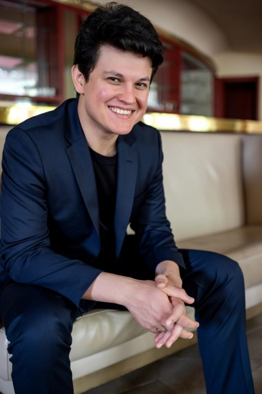 Aziz Shokhakimov