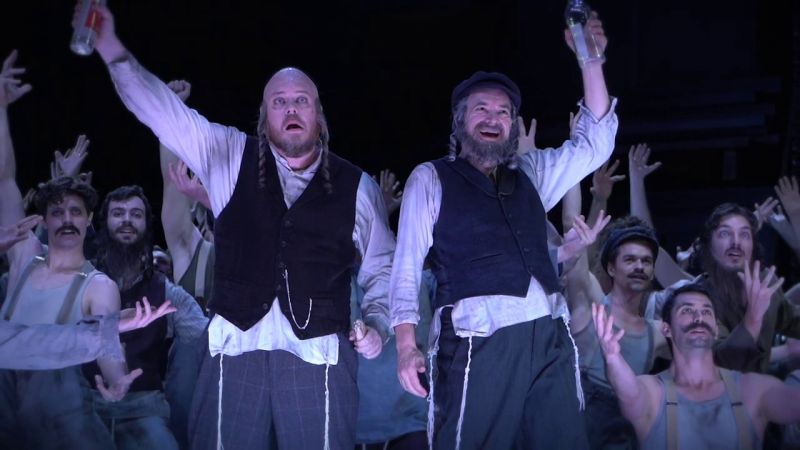 Un violon sur le toit - Bande-annonce